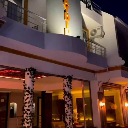 לינה וארוחת בוקר Dolunaydin Butik סייד